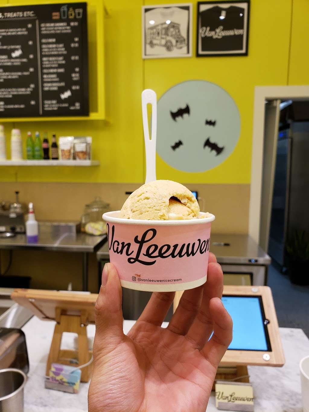 Van Leeuwen Ice Cream | 2925 Sunset Blvd, Los Angeles, CA 90026, USA