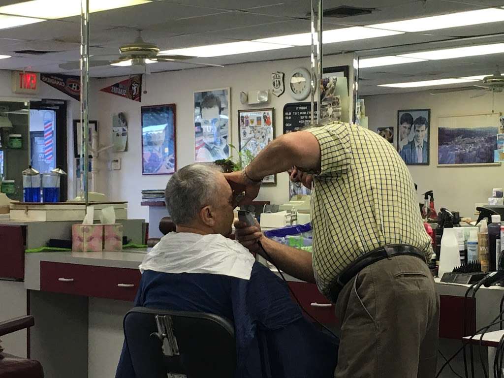 Roberts Barber Shop | 2692 N University Dr, Sunrise, FL 33322, USA | Phone: (954) 746-8886