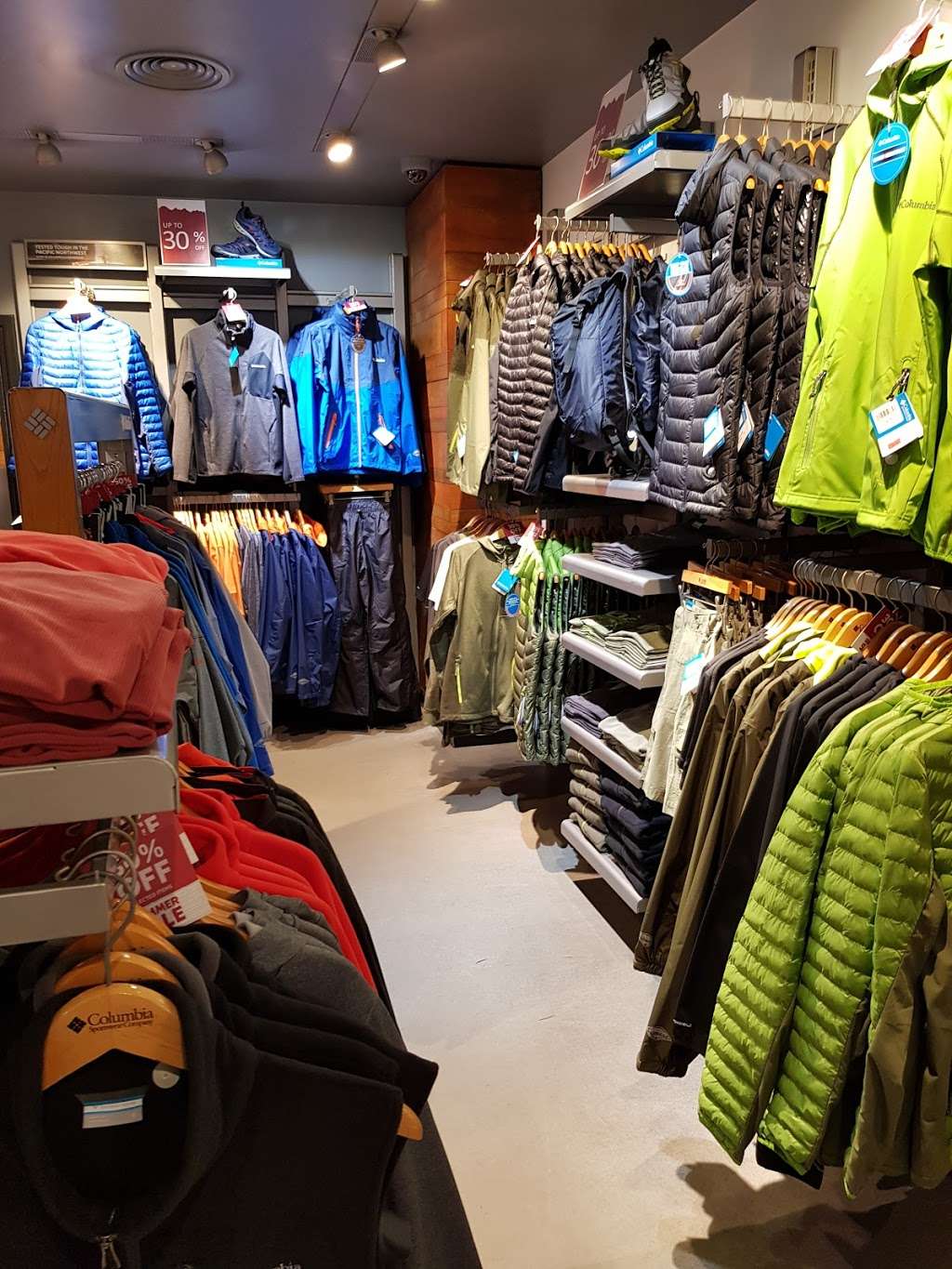 Columbia Sportswear | 168-170 Kensington High St, Kensington, London W8 7RG, UK | Phone: 020 7937 2486