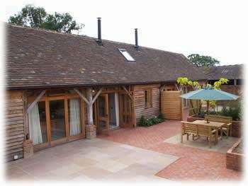 The Barns at Watstock Farm - Holiday Cottages | Chiddingstone, Edenbridge TN8 7BH, UK | Phone: 07770 762076