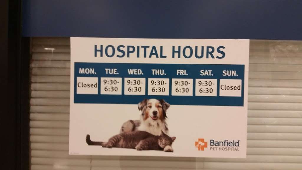 Banfield Pet Hospital | 8230 Kirby Dr, Houston, TX 77054, USA | Phone: (713) 668-3697