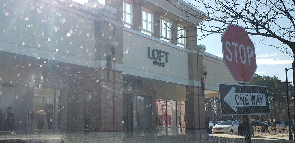 LOFT Outlet | 402A Outlet Center Dr, Queenstown, MD 21658, USA | Phone: (410) 827-0633