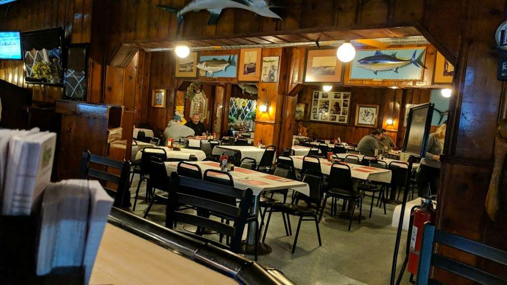 Schultzs Crab House | 1732 Old Eastern Ave, Essex, MD 21221, USA | Phone: (410) 687-1020