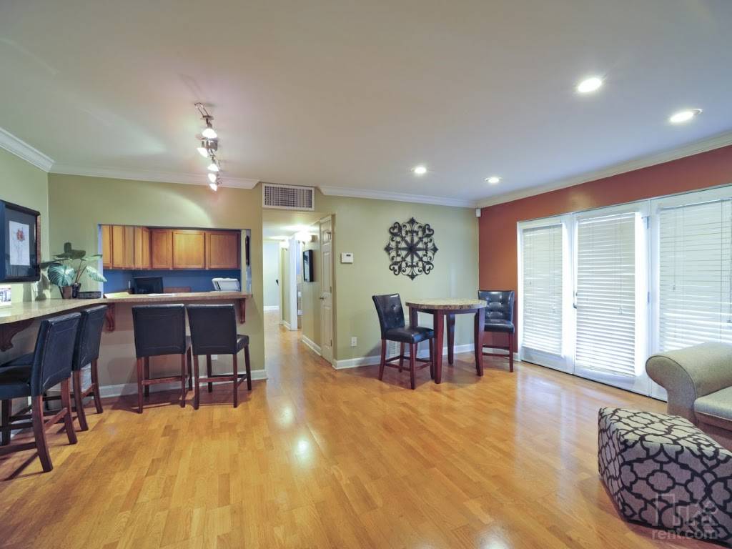 Casa de Luna Apartments | 3819 D Bonneville Ct, Raleigh, NC 27604, USA | Phone: (919) 872-0503