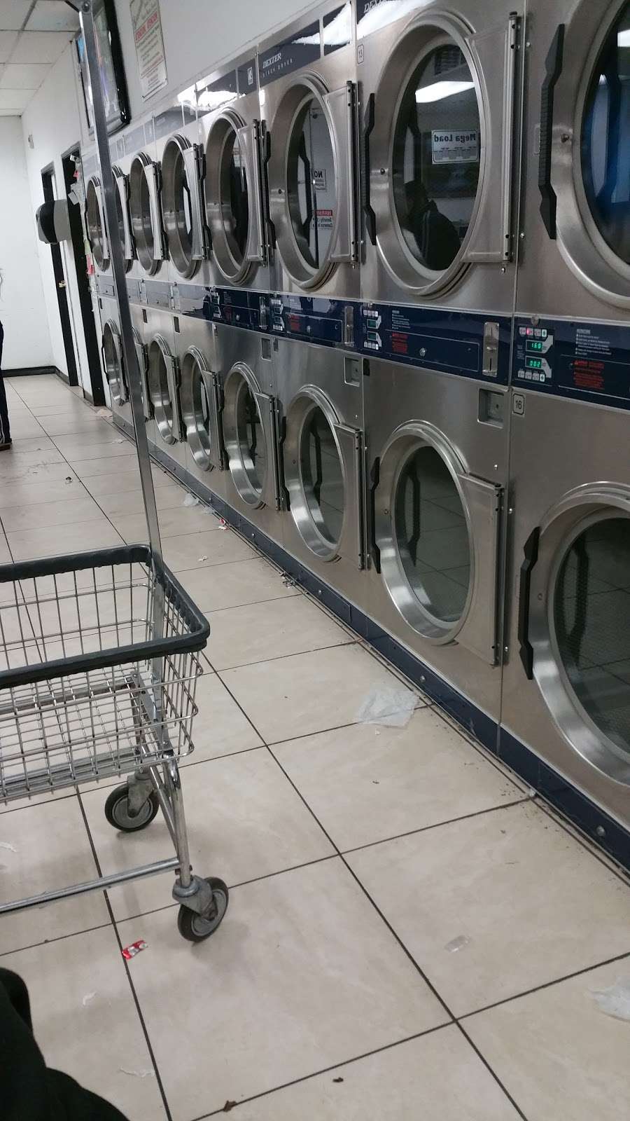 Coin Laundry | 14022 Springdale St, Westminster, CA 92683 | Phone: (714) 809-4636