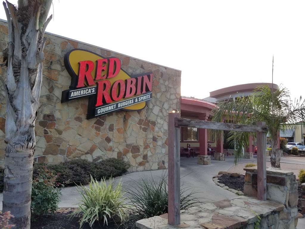 Red Robin Gourmet Burgers and Brews | 22455 TX-249, Houston, TX 77070, USA | Phone: (281) 251-7033