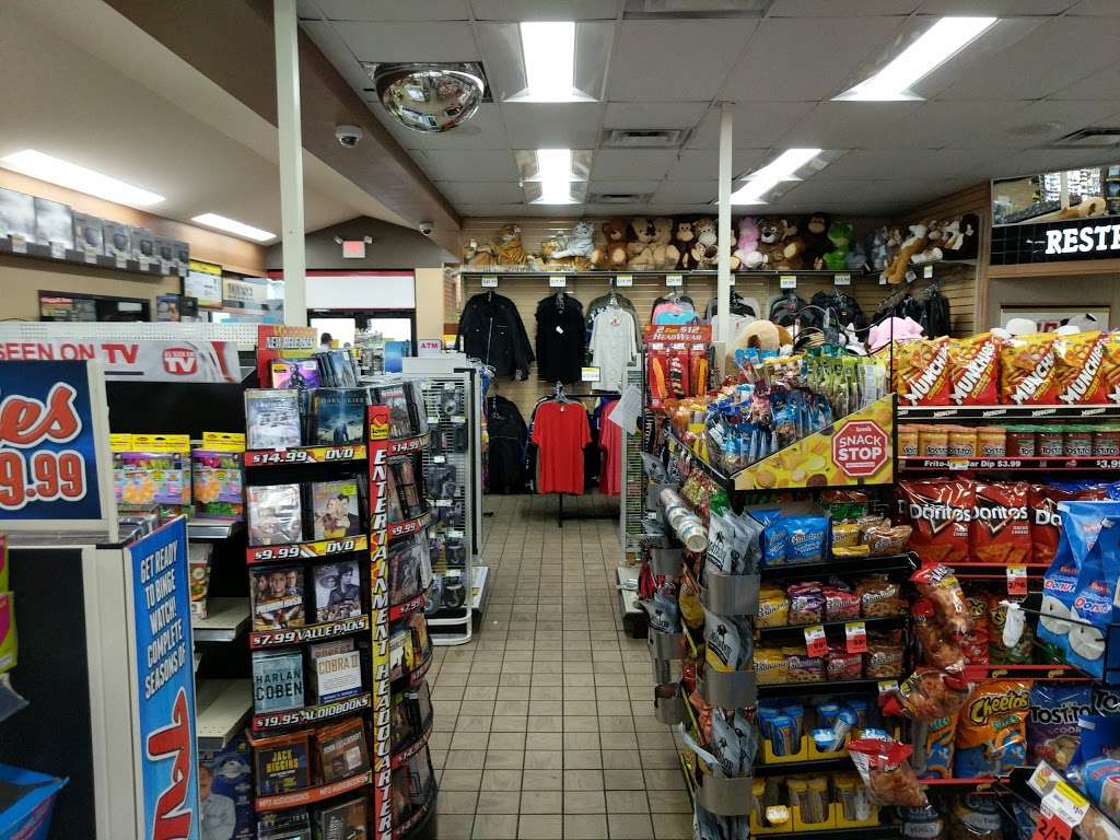 Loves Travel Stop | 4601 S Leonard Rd, St Joseph, MO 64507, USA | Phone: (816) 279-8870