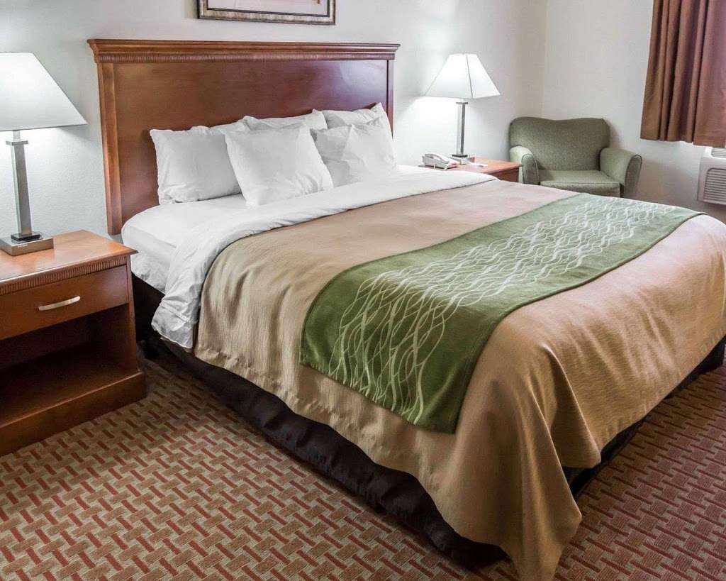 Comfort Inn | 3550 E 181st Ave, Hebron, IN 46341, USA | Phone: (219) 690-1619