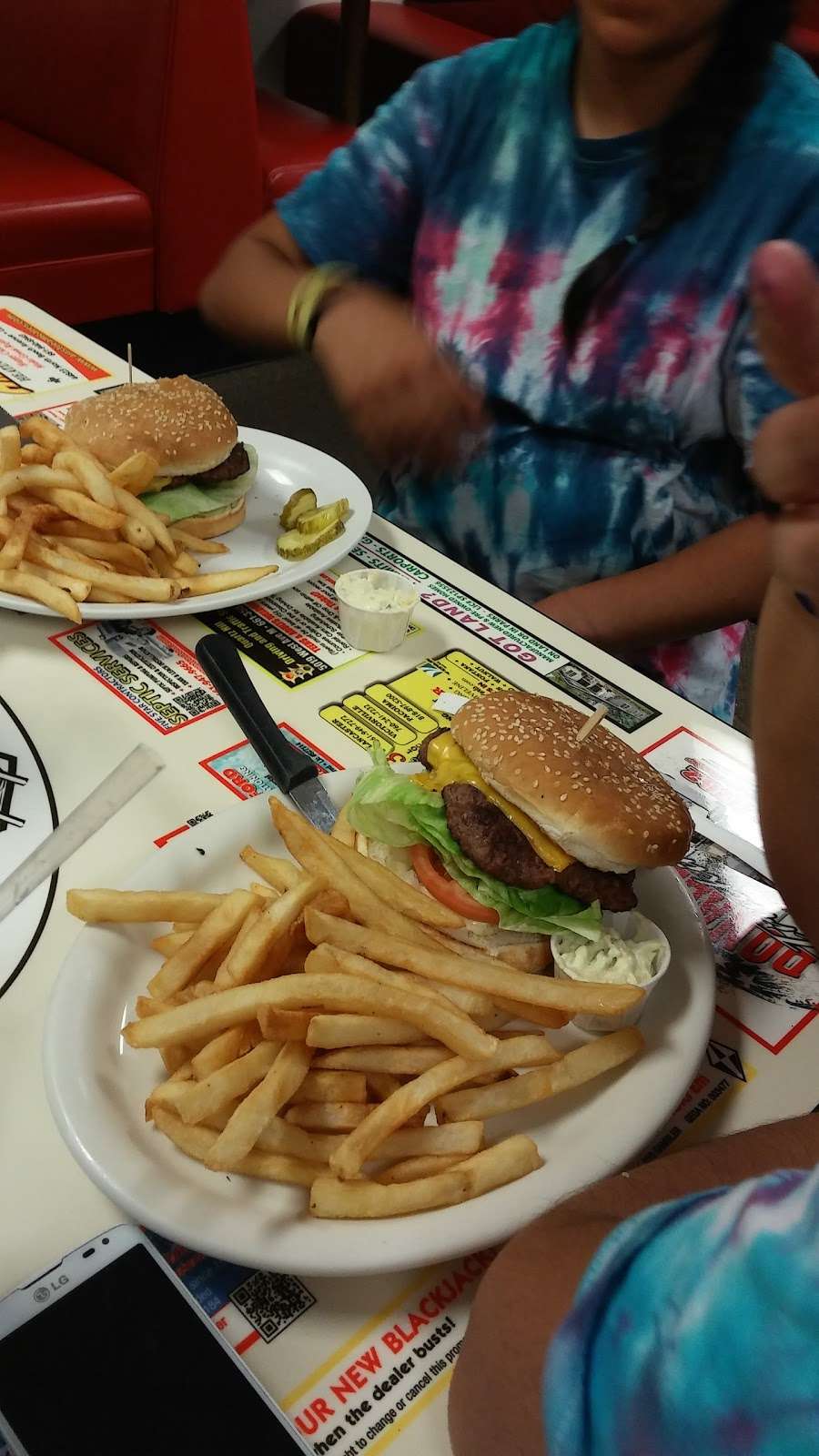 Crazy Ottos Diner | 33317 Santiago Rd, Acton, CA 93510 | Phone: (661) 269-1521