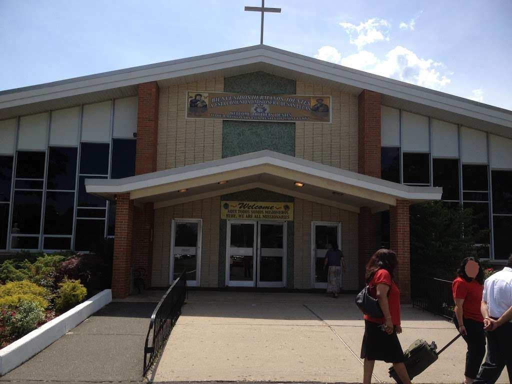 St Lukes Roman Catholic Church | 266 Wicks Rd, Brentwood, NY 11717, USA | Phone: (631) 273-1110