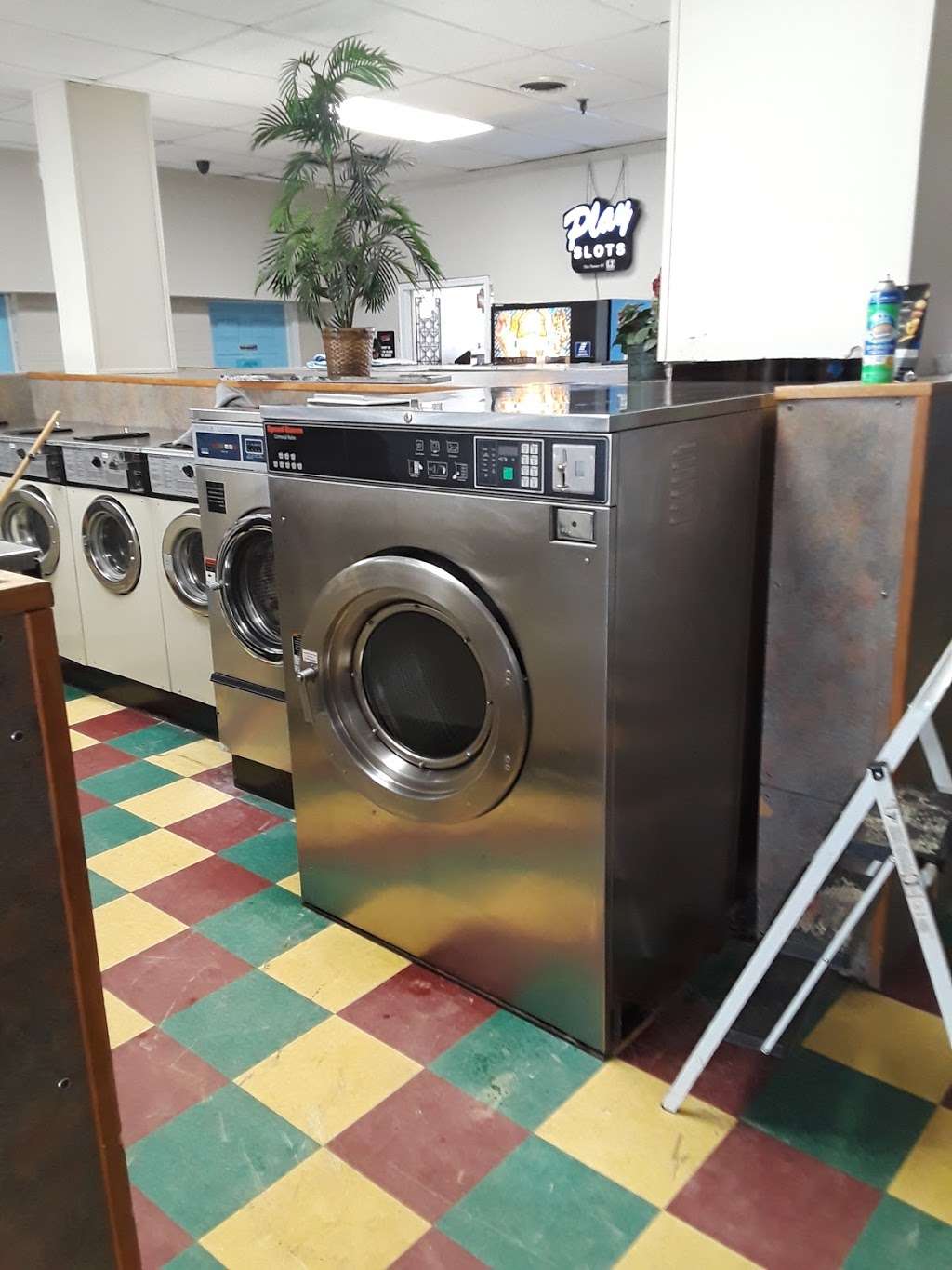 Justice Laundromat LLC | 8523 S 88th Ave, Justice, IL 60458 | Phone: (708) 929-4151