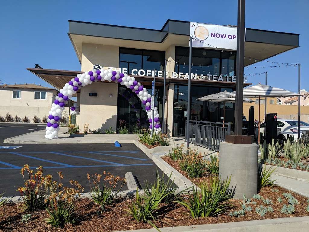 The Coffee Bean & Tea Leaf in 2521 Artesia Blvd, Redondo Beach, CA