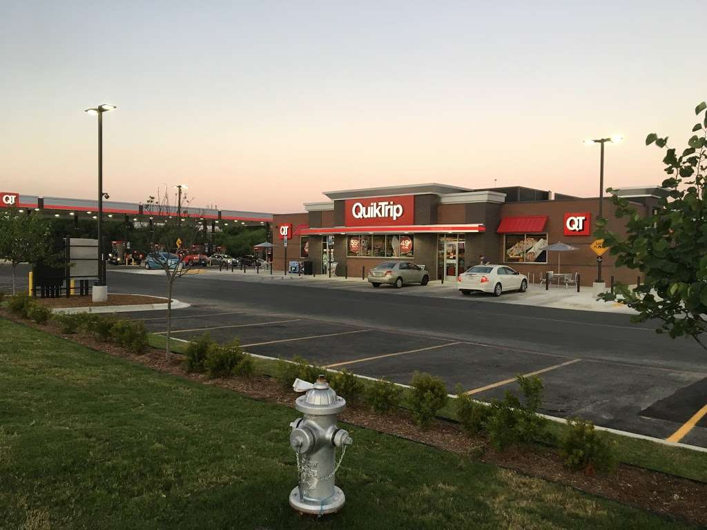 QuikTrip | 10010 Huebner Rd, San Antonio, TX 78240, USA | Phone: (210) 561-7824