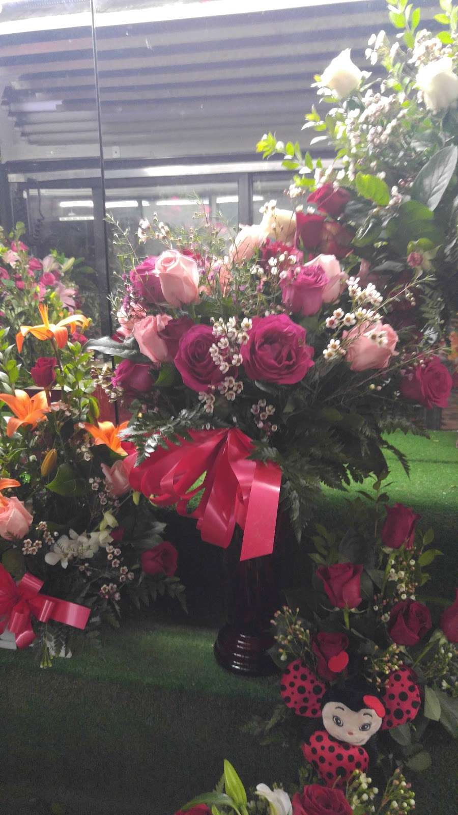 Maribel Flower Shop | 7502 Pacific Blvd, Huntington Park, CA 90255 | Phone: (323) 588-1202