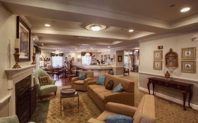 Harbour Senior Living of South Hills | 1320 Greentree Rd, Pittsburgh, PA 15220, USA | Phone: (412) 404-3342
