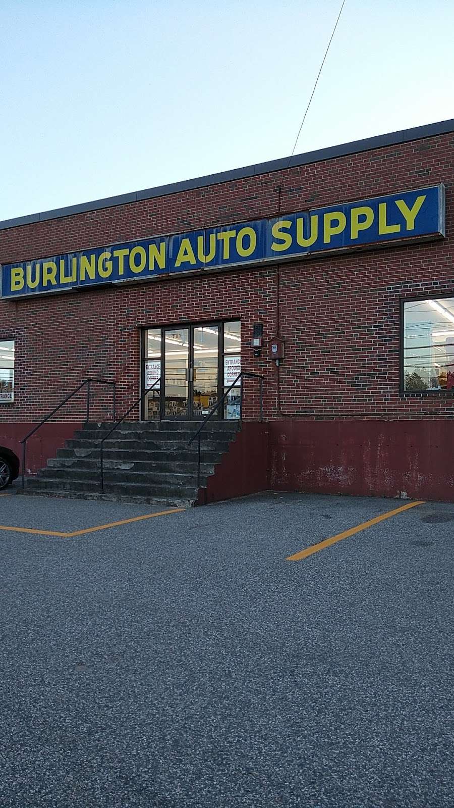 Burlington Auto Parts | 207 Cambridge St, Burlington, MA 01803, USA | Phone: (781) 272-1800