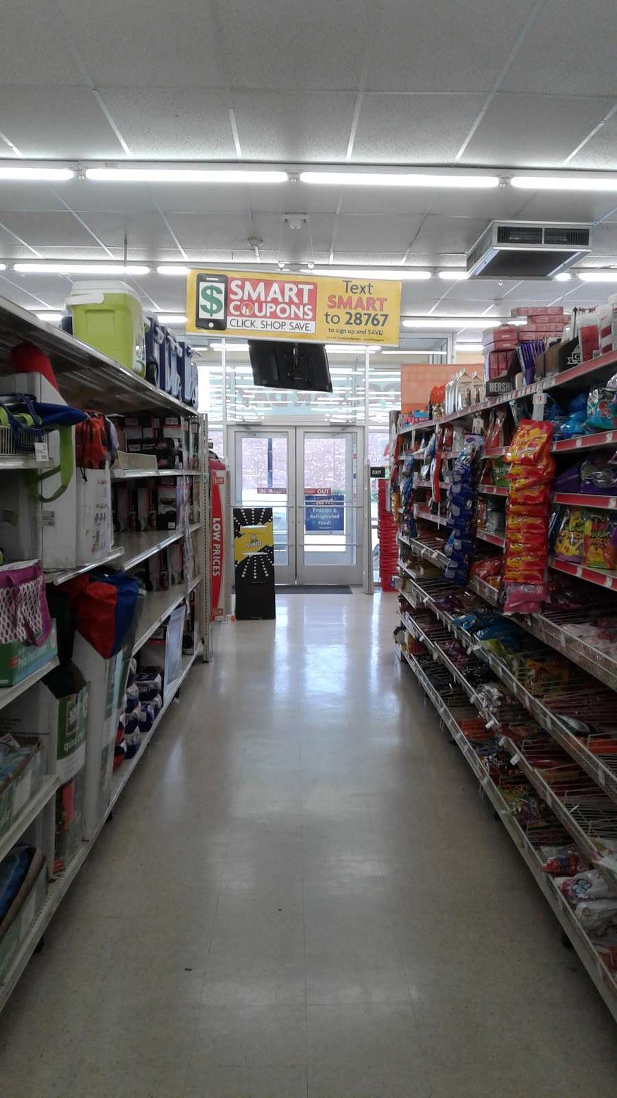 Family Dollar | 265 W 144th St, Riverdale, IL 60827, USA | Phone: (708) 201-1342