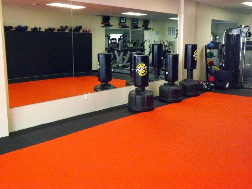 REVOLUTION FITNESS | 170 Laurel Rd, East Northport, NY 11731 | Phone: (631) 972-3227