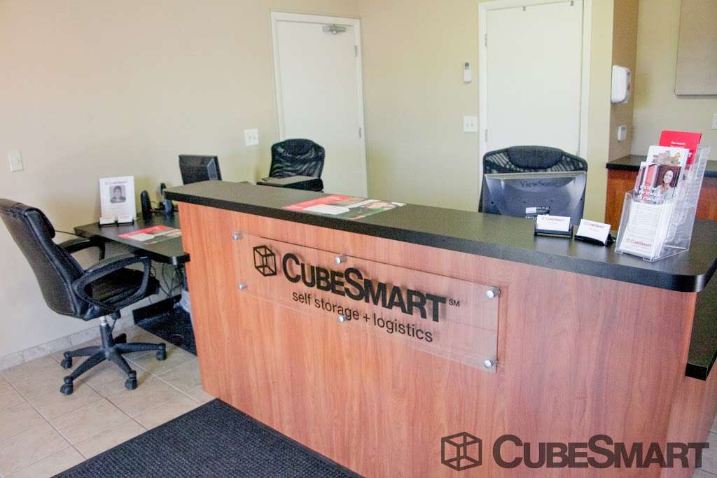 CubeSmart Self Storage | 3508 S Orlando Dr, Sanford, FL 32773, USA | Phone: (407) 302-9300