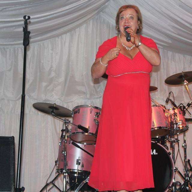 jennygreensings | 84 Winifred Road, Coulsdon CR5 3JE, UK | Phone: 07846 589297