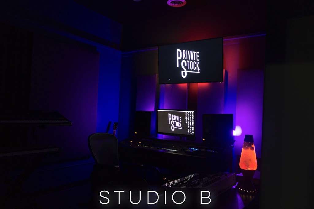 Private Stock Studios | 4255 N Knox Ave Suite 155, Chicago, IL 60641 | Phone: (773) 599-8600