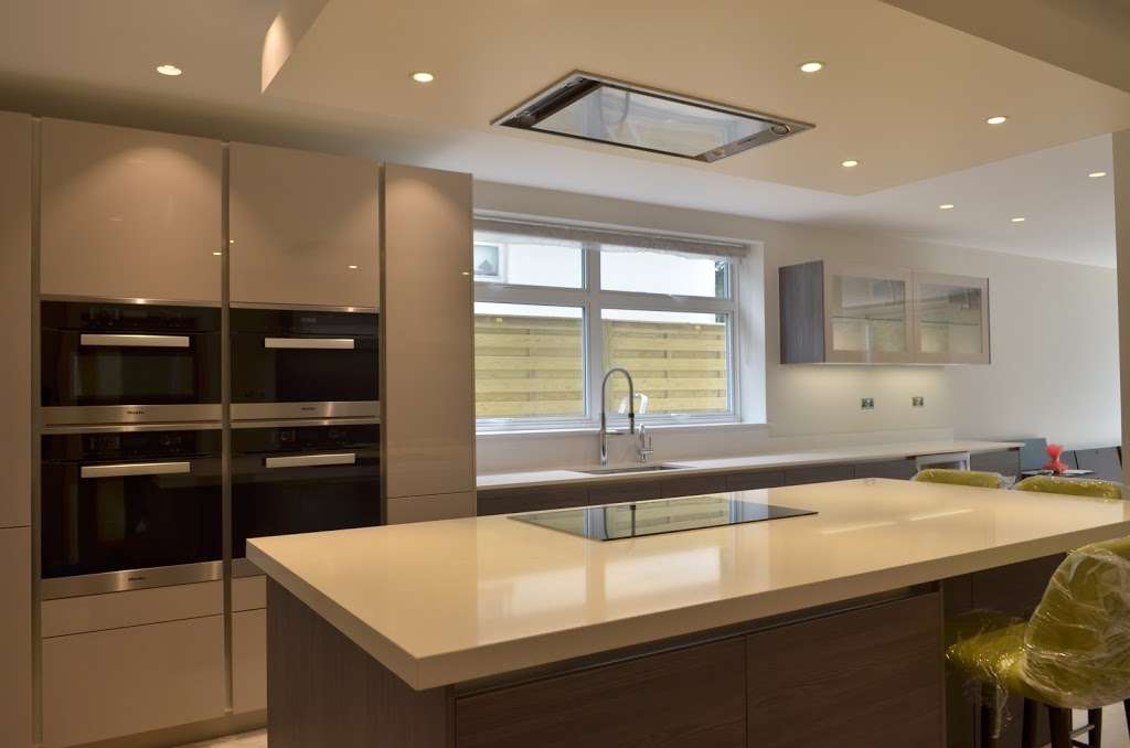 ProscarHOME Ltd. Design and Build Construction | Buriton House, Wanborough Dr, London SW15 1XT, UK | Phone: 07446 161793