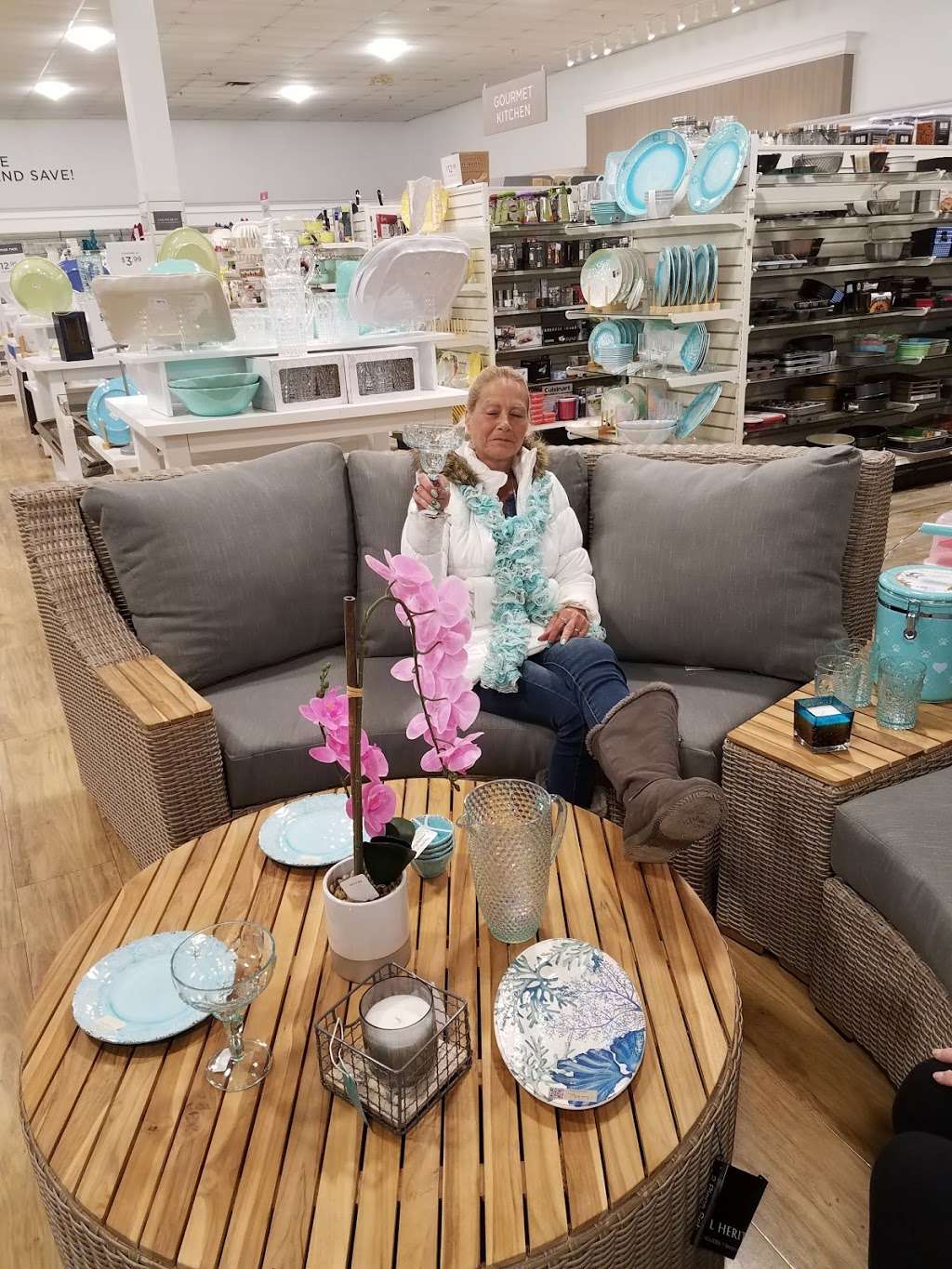 Village Green Shopping Center 67 US46, Budd Lake, NJ 07828, USA