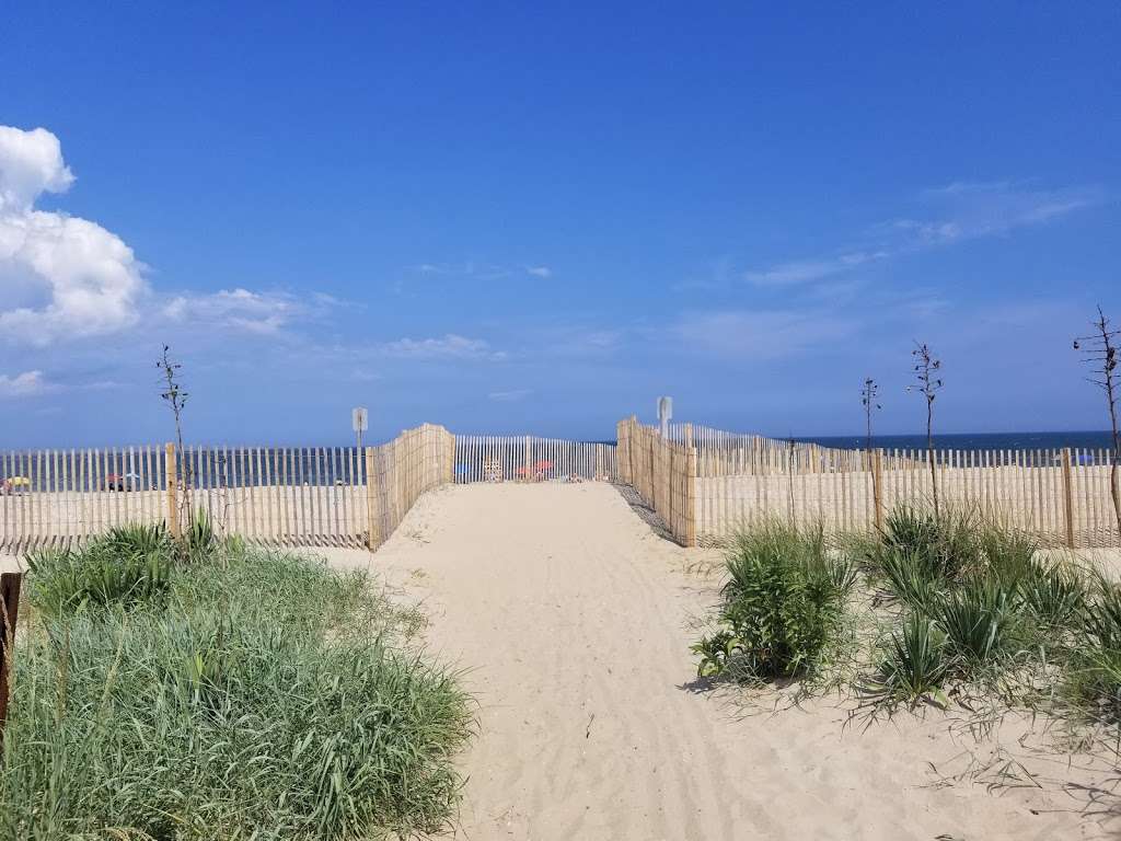 Third St Parking Lot | Atlantic Ave, Bethany Beach, DE 19930, USA