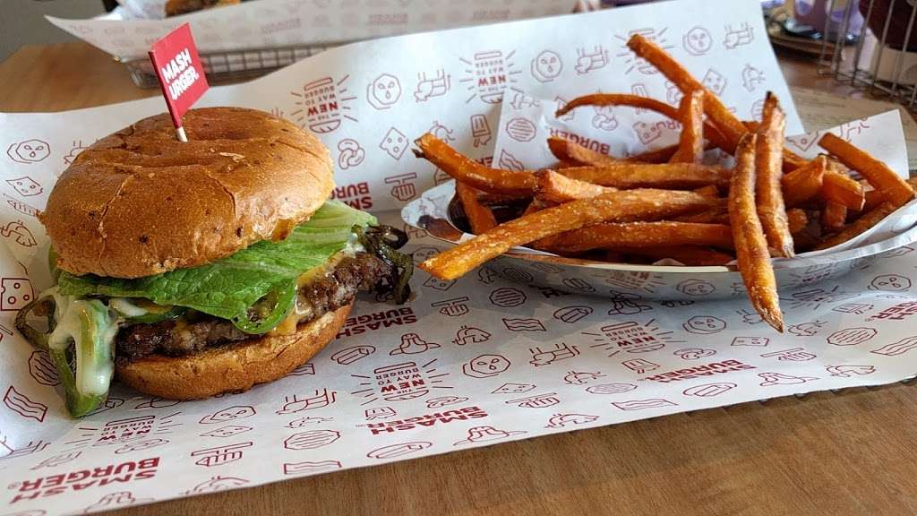 Smashburger | 994 W Dillon Rd, Louisville, CO 80027, USA | Phone: (720) 399-7177