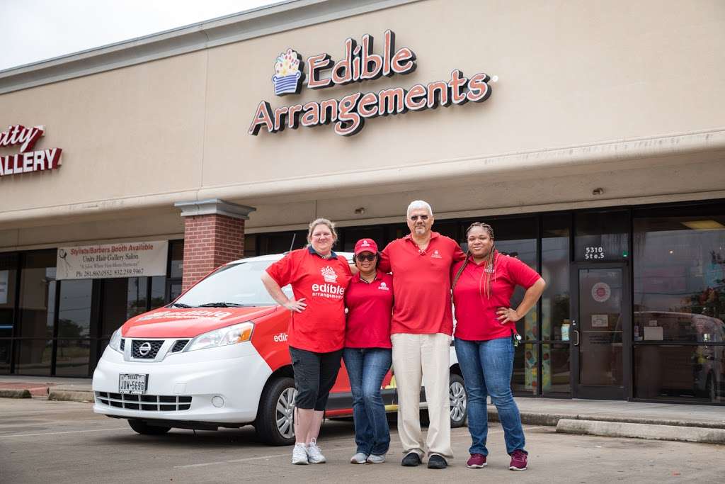 Edible Arrangements | 5310 East Sam Houston Pkwy N s, Houston, TX 77015 | Phone: (281) 452-2040