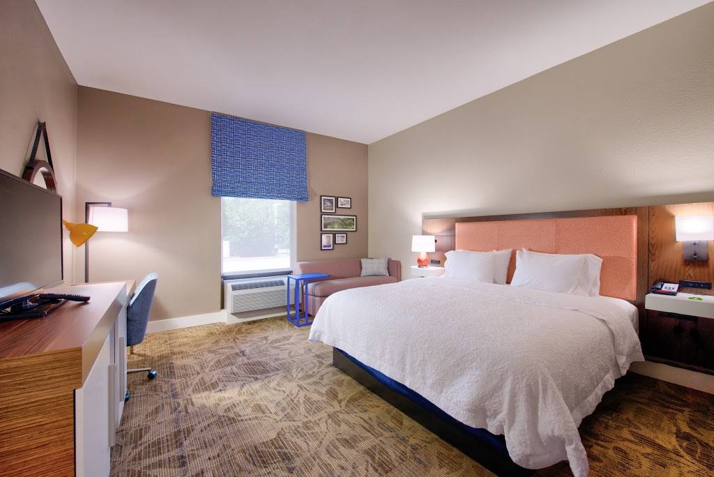 Hampton Inn Baton Rouge - Denham Springs | 201 Rushing Rd W, Denham Springs, LA 70726 | Phone: (225) 665-0555