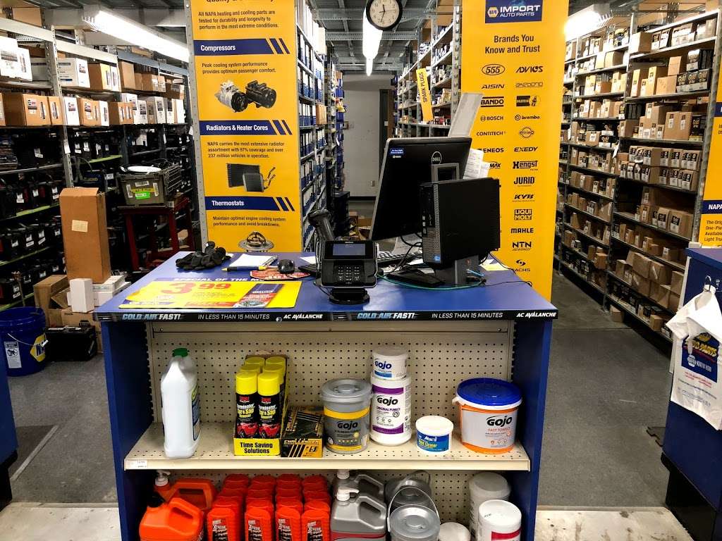 NAPA Auto Parts - Genuine Parts Company | 6360 Statesville Rd, Charlotte, NC 28269, USA | Phone: (704) 596-4121