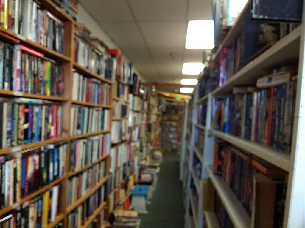 Booktown USA | 2090 S Euclid St # 108, Anaheim, CA 92802, USA | Phone: (714) 534-5038