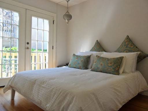 Inn Town Vacation Rentals | 800 S 1st St, Austin, TX 78704, USA | Phone: (512) 965-7790