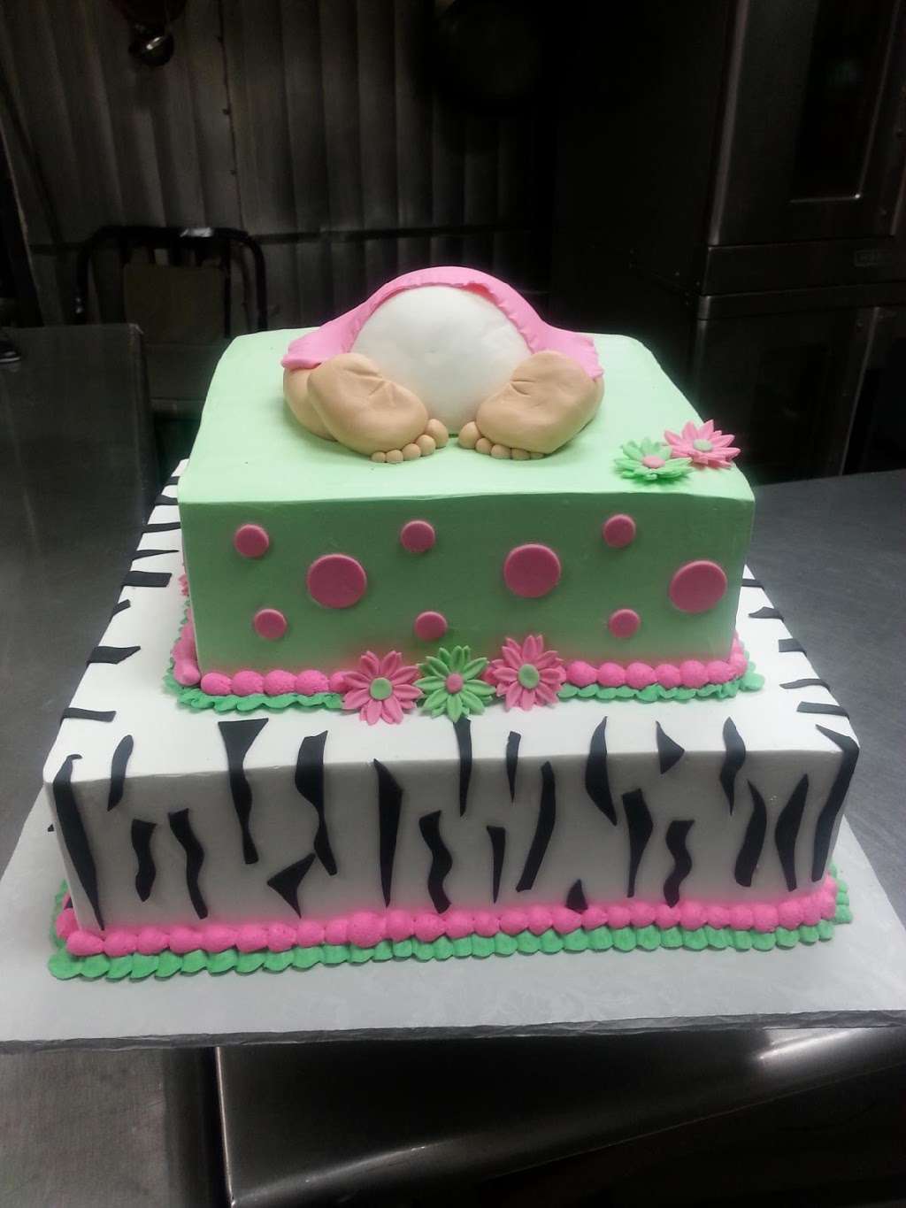 Butterfly Cake Shop | 1811 E Florence Ave, Los Angeles, CA 90001 | Phone: (323) 585-8230