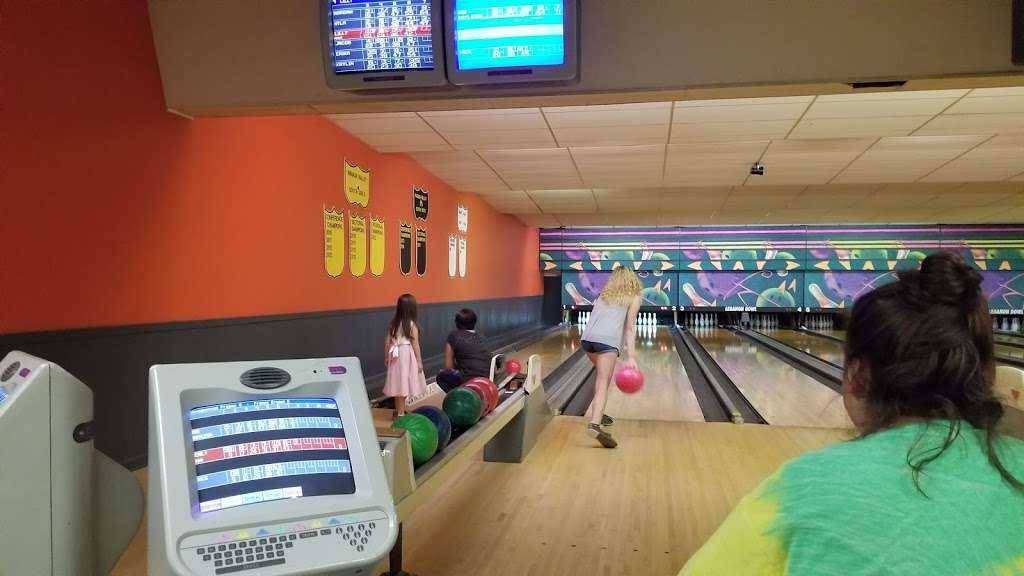 Lebanon Bowling Center | 1901 Indianapolis Ave, Lebanon, IN 46052, USA | Phone: (765) 482-3060