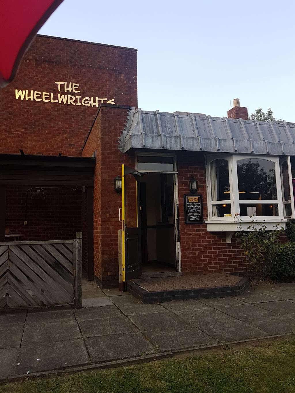 Wheelwrights | Goffs Ln, Goffs Oak, Cheshunt EN7 5EP, UK | Phone: 01707 873245