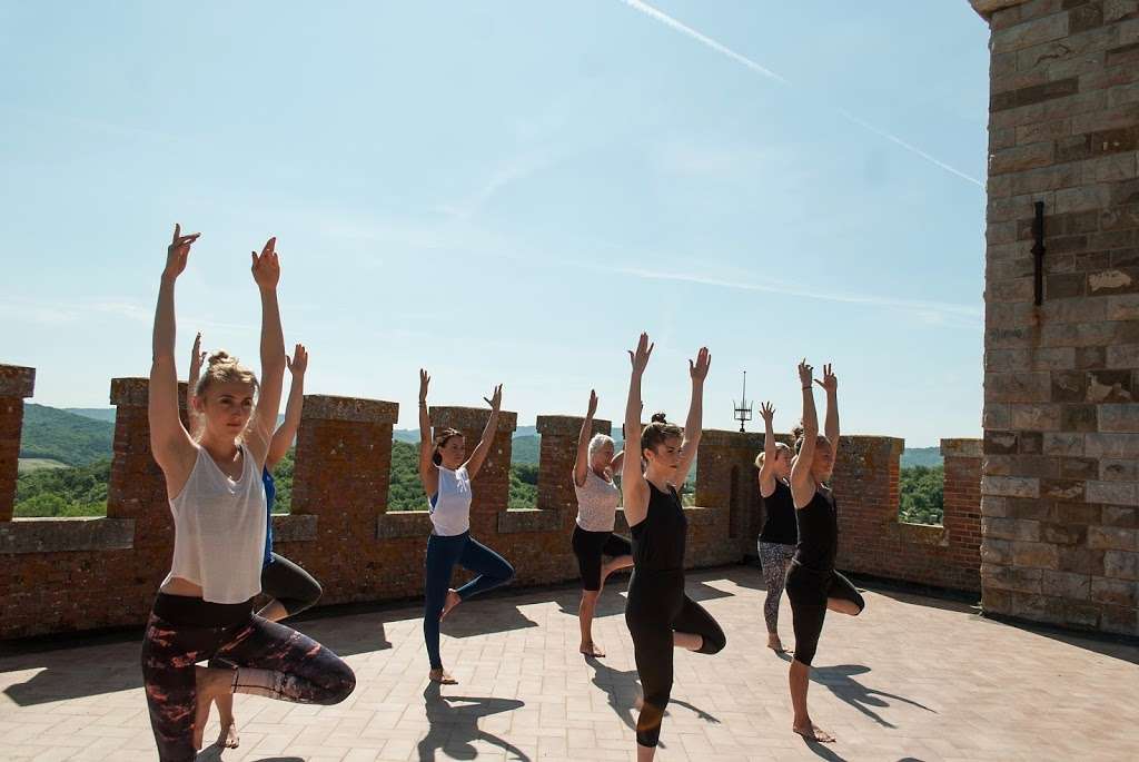 Beth Vaughan Yoga | Rockfield Road, Oxted RH8 0HA, UK | Phone: 07776 200077