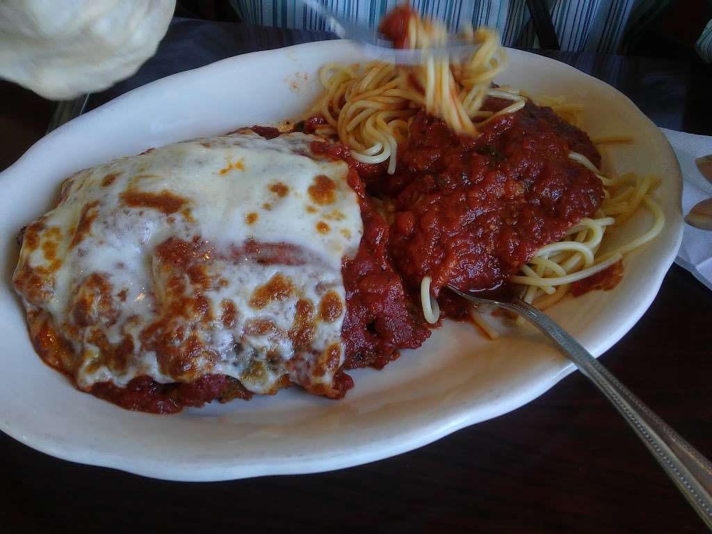 Giuseppes Italian Restaurant | 18855 Bear Valley Rd, Apple Valley, CA 92308, USA | Phone: (760) 247-1999