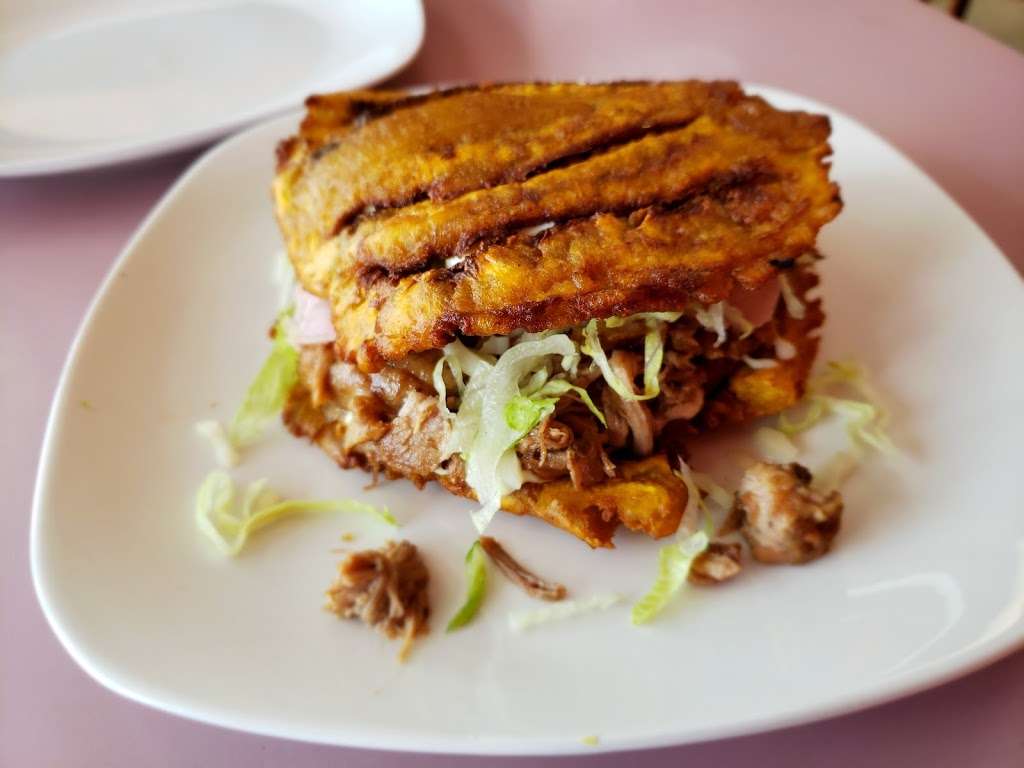 El puente Venezuelan Food | 7775 Quivira Rd, Lenexa, KS 66216, USA | Phone: (913) 210-4792