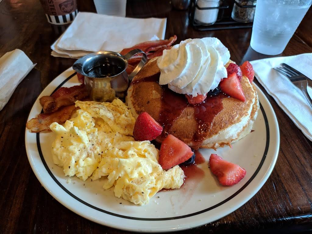 Corner Bakery | 3368 Peachtree Rd NE, Atlanta, GA 30326, USA | Phone: (404) 816-5100