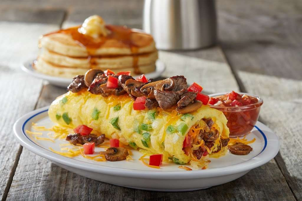 IHOP | 2745 4th St Fulton Market Place, Santa Rosa, CA 95405, USA | Phone: (707) 579-4000