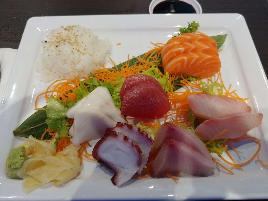 Davenport Sashimi Fusion | 7870 Lake Wilson Rd, Davenport, FL 33896, USA | Phone: (863) 420-2147