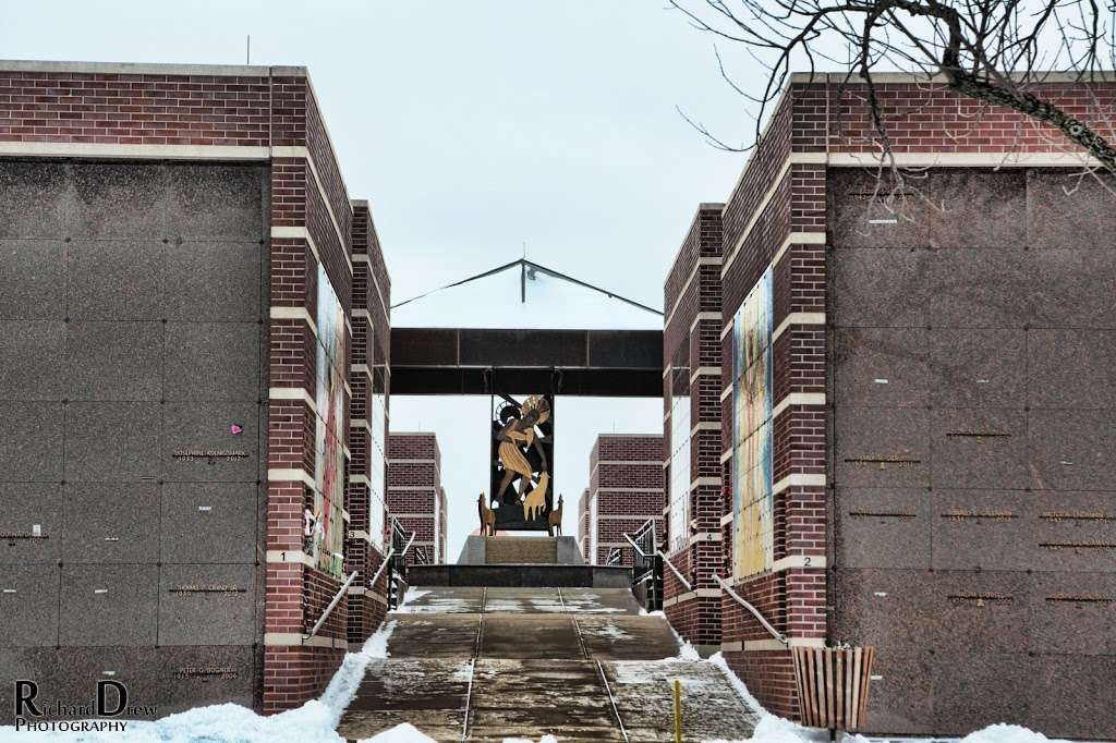 Good Shepherd Catholic Cemetery and Mausoleum | 16201 104th Ave, Orland Park, IL 60467, USA | Phone: (708) 226-9951