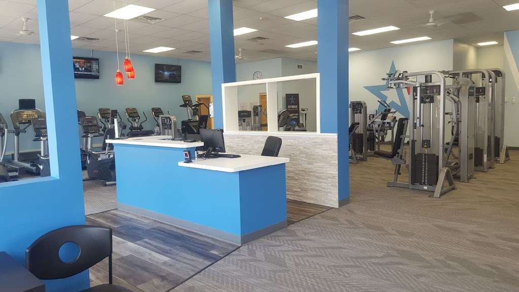 Fitness Premier Manhattan | 540 W North St, Manhattan, IL 60442, USA | Phone: (815) 418-6100