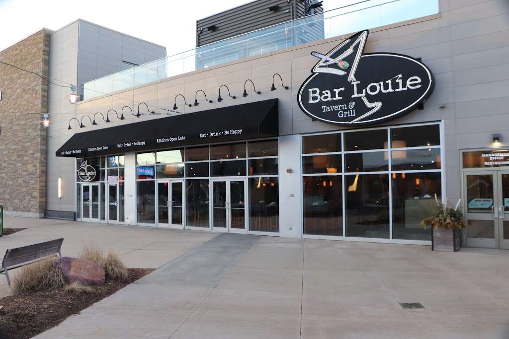 Bar Louie - Patriot Place | 232 Patriot Pl, Foxborough, MA 02035, USA | Phone: (508) 623-1195