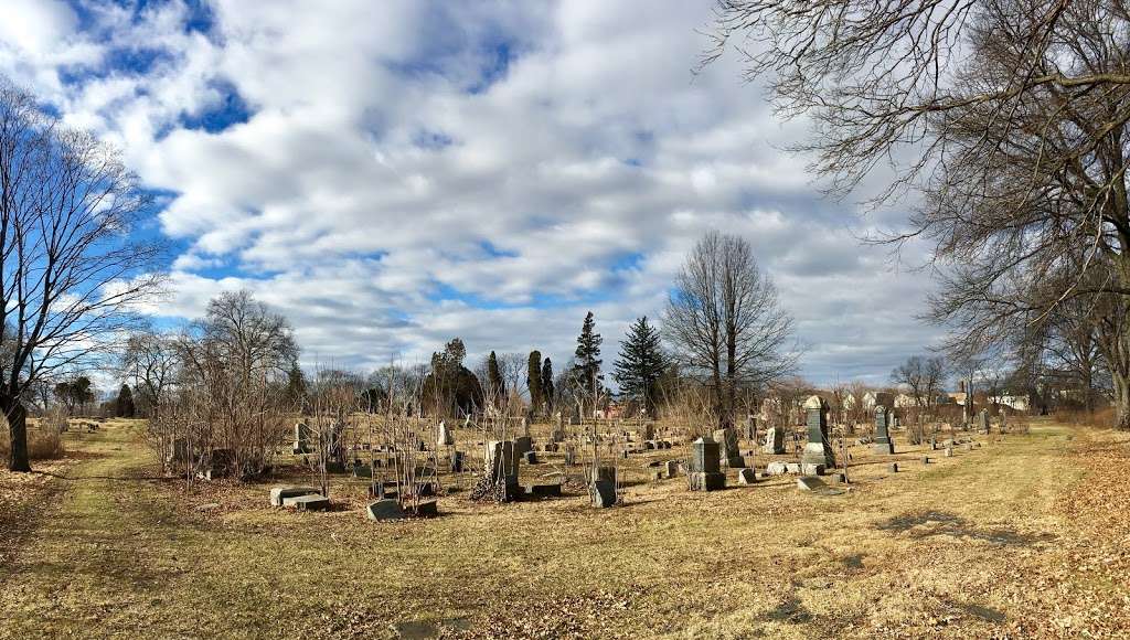 Woodland Cemetery | 670 S 10th St, Newark, NJ 07108, USA | Phone: (973) 824-7295