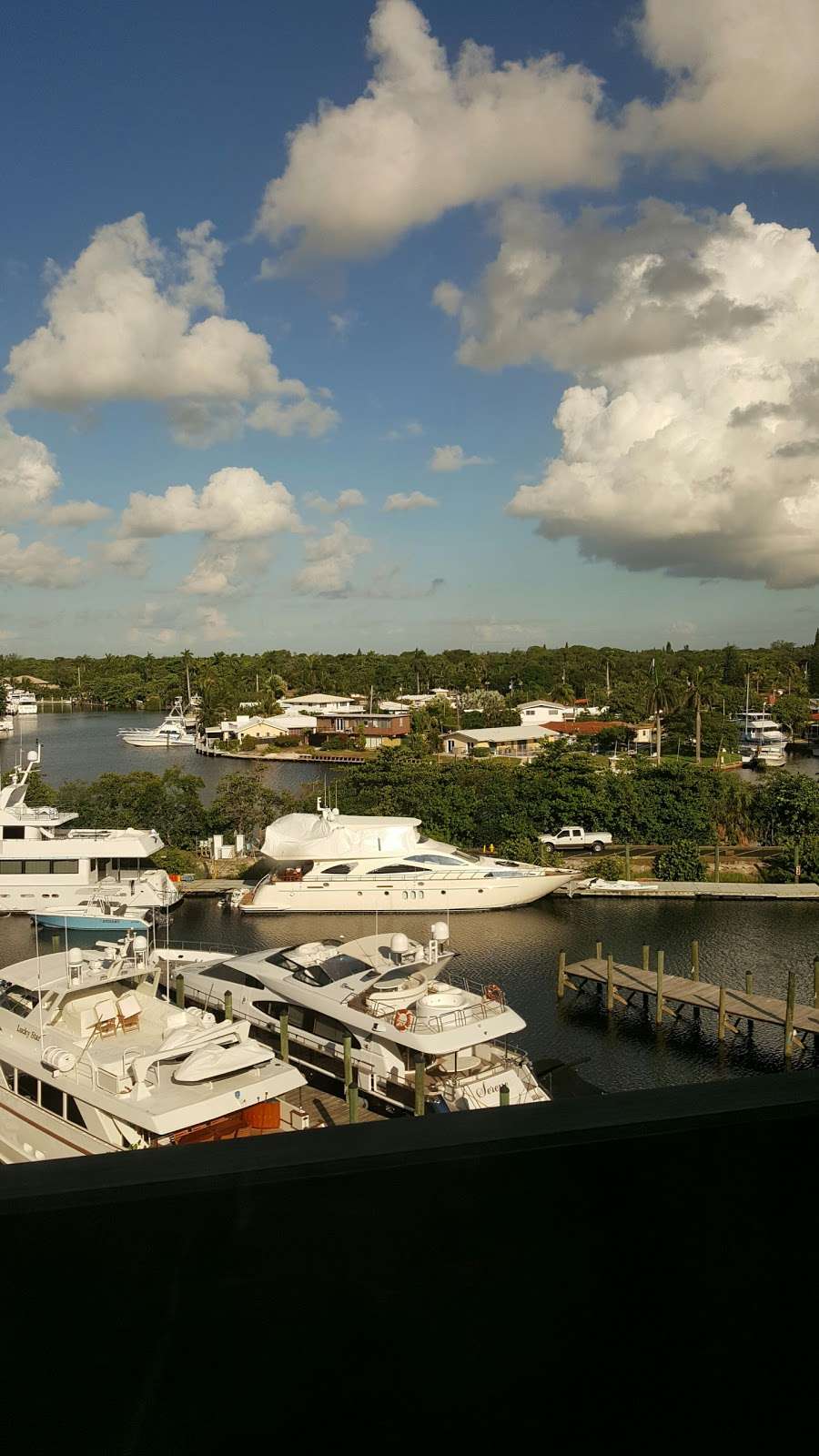 Marina Mile Yachting Center | 2200 Marina Bay Dr E, Fort Lauderdale, FL 33312, USA | Phone: (954) 583-0053