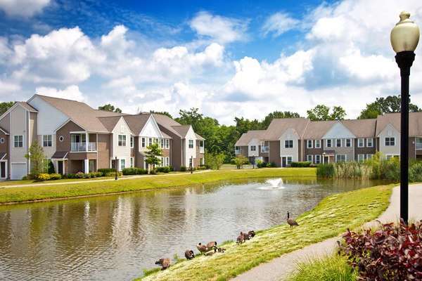 Burrough’s Mill Apartments | 1 Burroughs Mill Cir, Cherry Hill, NJ 08002, USA | Phone: (856) 210-5103