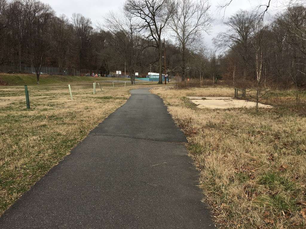 Dora Kelley Nature Park | 5750 Sanger Ave, Alexandria, VA 22311, USA | Phone: (703) 746-4343